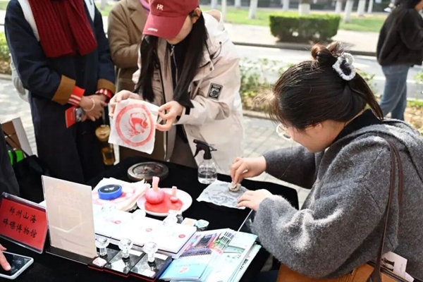 Cultural exhibition brings heritage to campus life